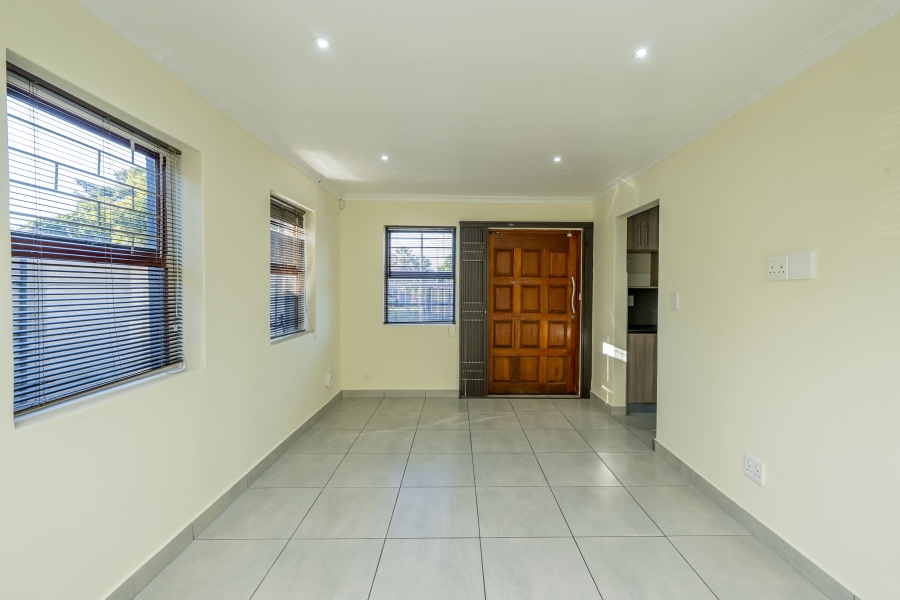 3 Bedroom Property for Sale in Protea Village Western Cape